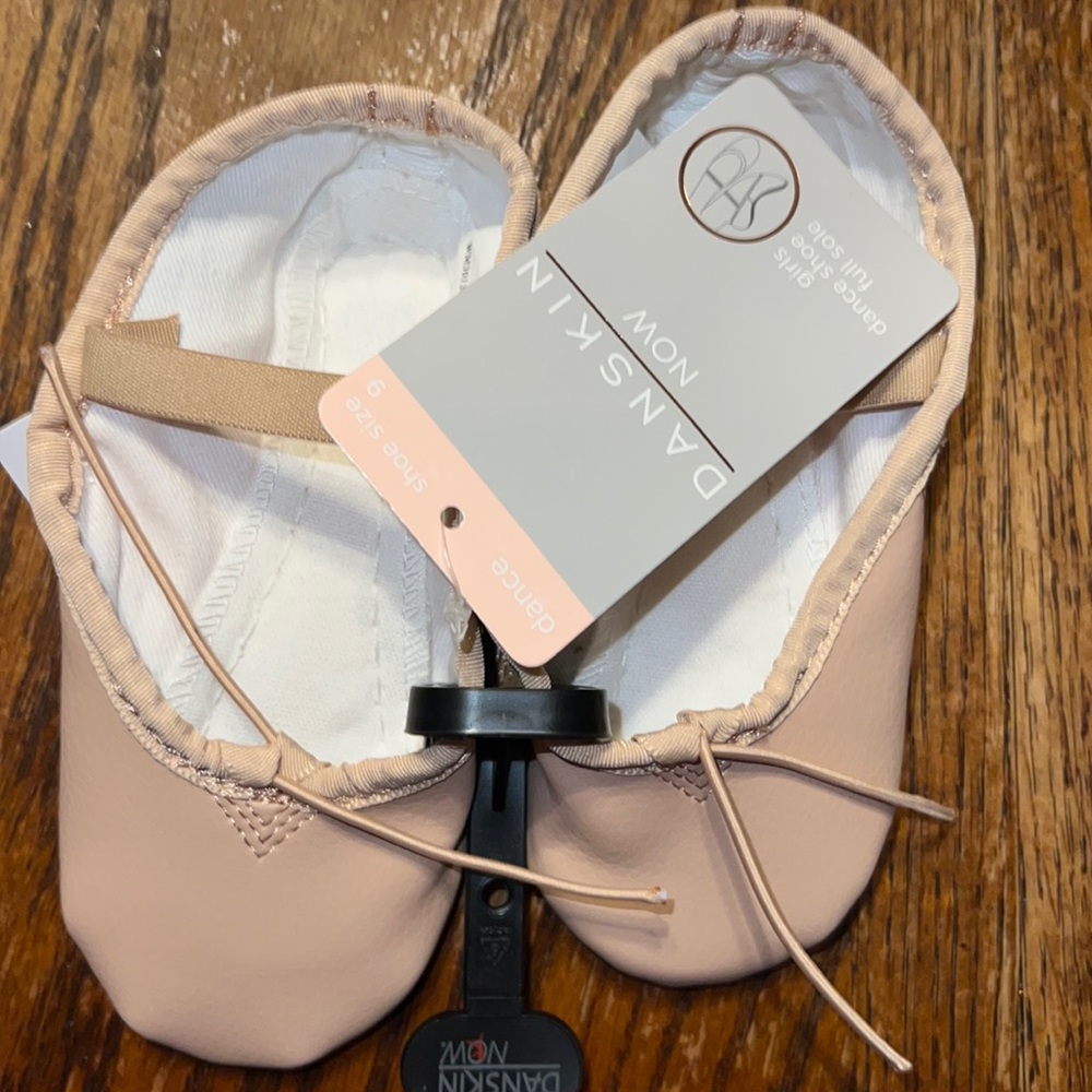 Danskin Now Pink Dance Shoes Ballet Slippers Size 9